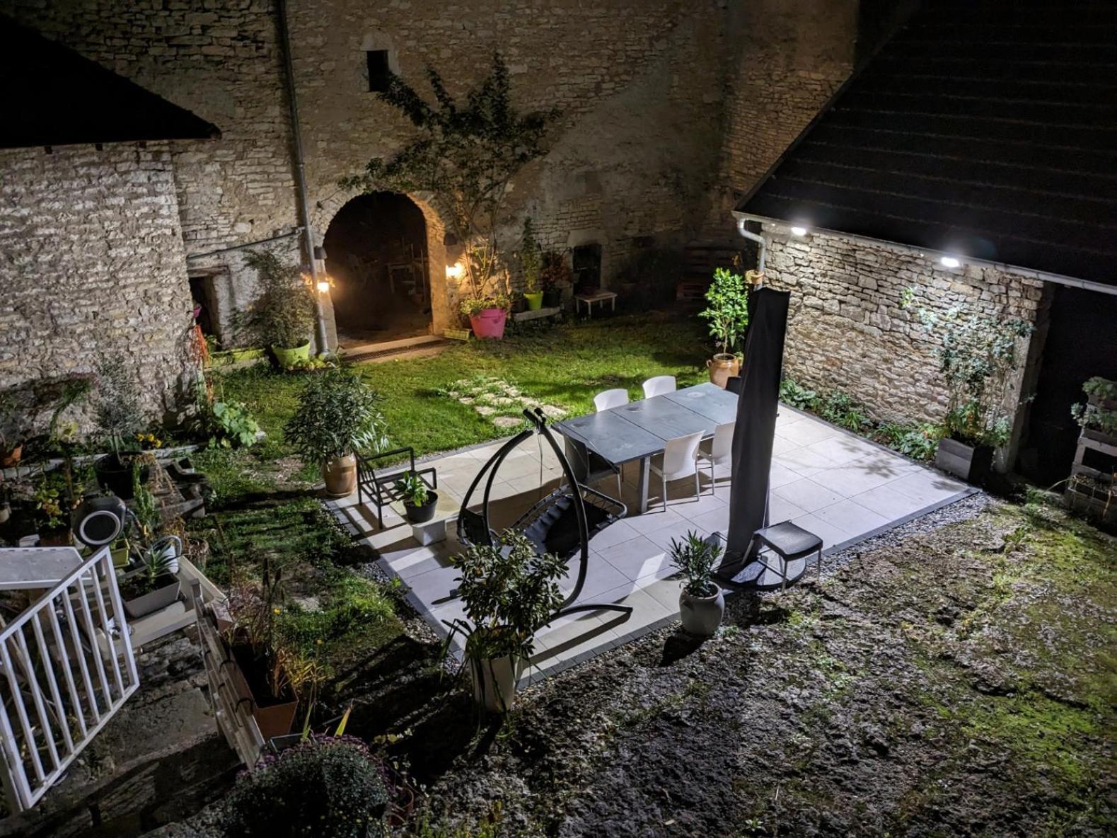 Bed and Breakfast Le P'Tit Relai Montbozon Exterior foto