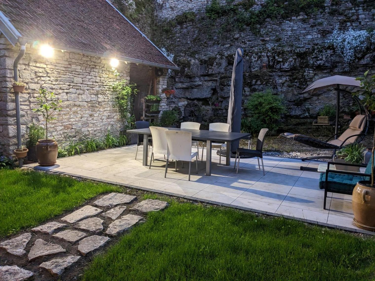 Bed and Breakfast Le P'Tit Relai Montbozon Exterior foto
