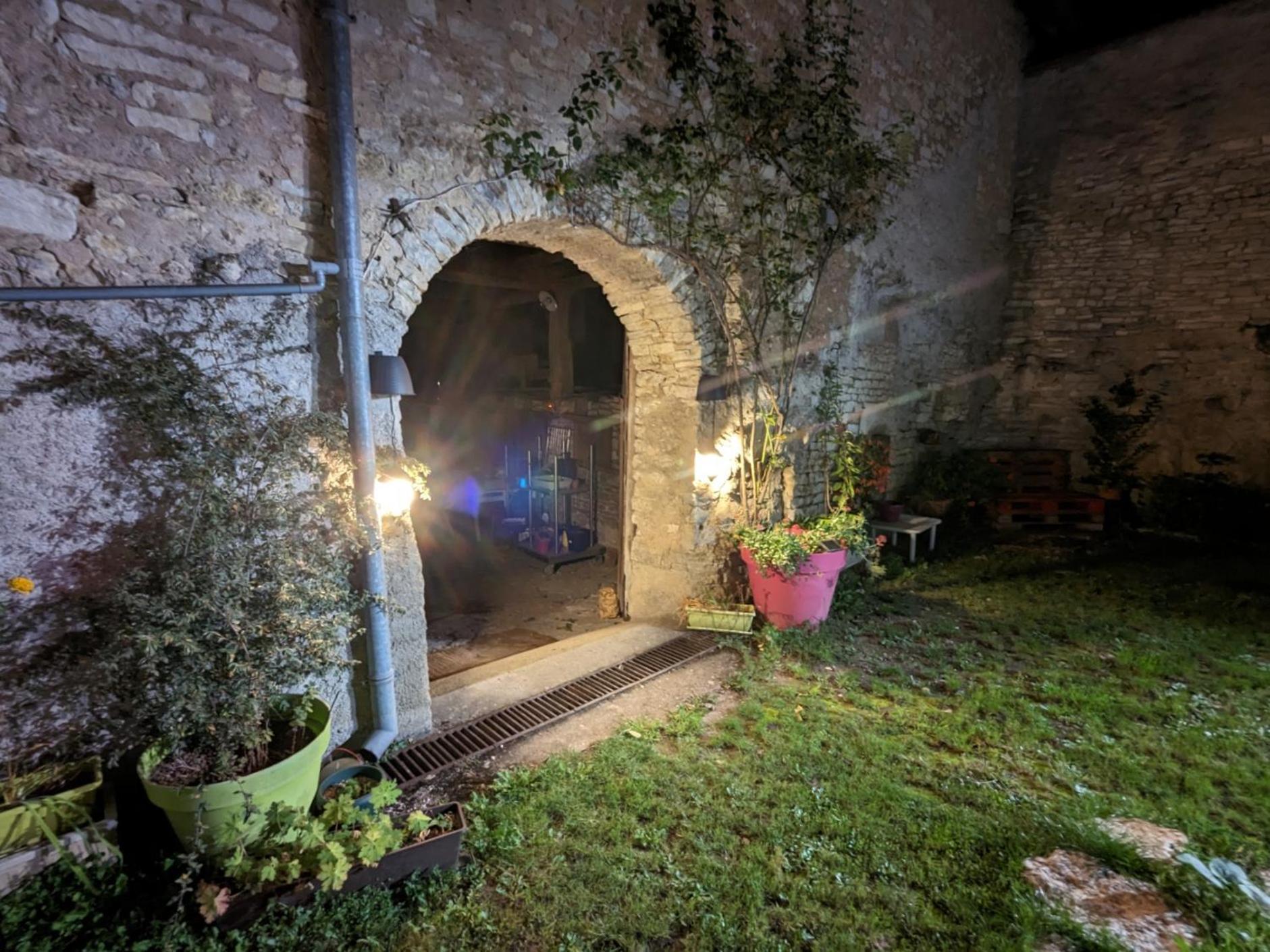 Bed and Breakfast Le P'Tit Relai Montbozon Exterior foto
